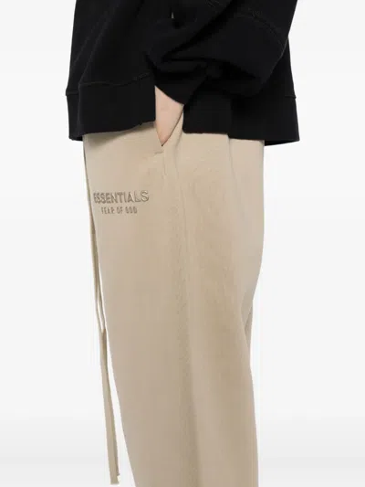 Essentials Classic Fleece Sweatpant In Neutral