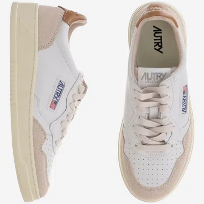 Autry Low Medalist Leather Sneakers