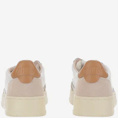 Autry Low Medalist Leather Sneakers