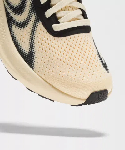 Lululemon Women's Beyondfeel Running Shoe