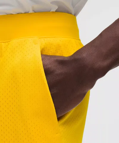 Lululemon Double-layered Mesh Linerless Short 7"