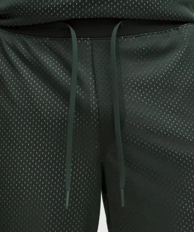 Lululemon Double-layered Mesh Linerless Short 5"