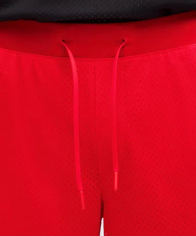Lululemon Double-layered Mesh Linerless Short 7"