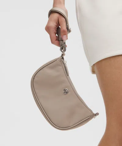 Lululemon City Essentials Mini Shoulder Bag 1l