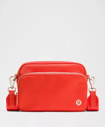 Lululemon Everywhere Crossbody Bag 2l