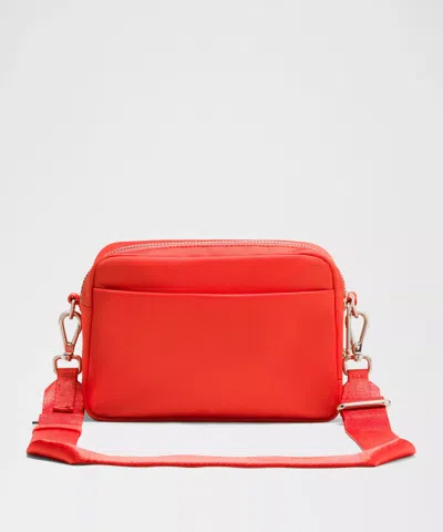 Lululemon Everywhere Crossbody Bag 2l