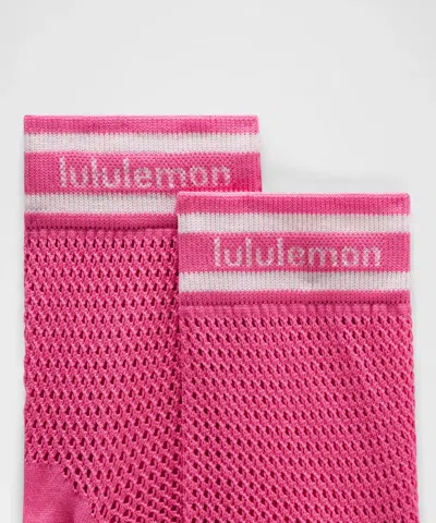 Lululemon Unisex Open Knit Quarter Socks