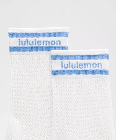 Lululemon Unisex Open Knit Quarter Socks