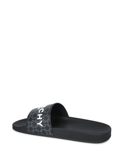 Givenchy Sandalo Slide Con Logo In Black