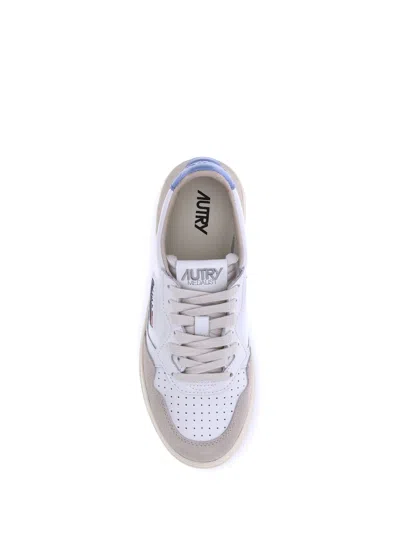 Autry Medalist Low Sneakers In White