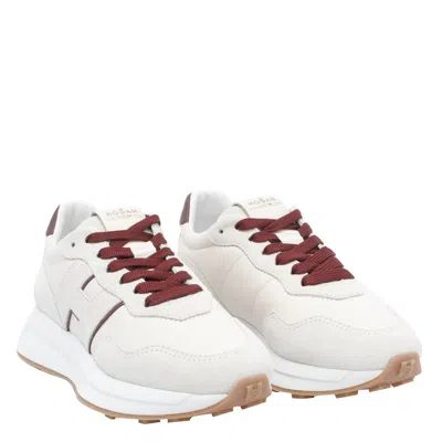 Hogan Low Top Sneakers Sole Contrasting