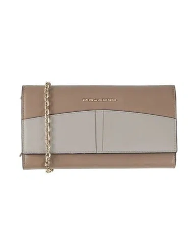 Piquadro Woman Crossbody Wallet Light Brown Size - Cow Leather