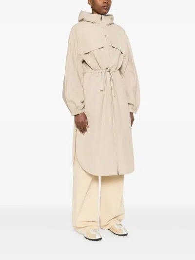 Moncler Laerte Parka Coat In Neutral