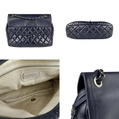 Pre-owned Chanel Blue Navy Leather Shoulder Bag ()