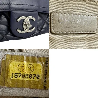 Pre-owned Chanel Blue Navy Leather Shoulder Bag ()