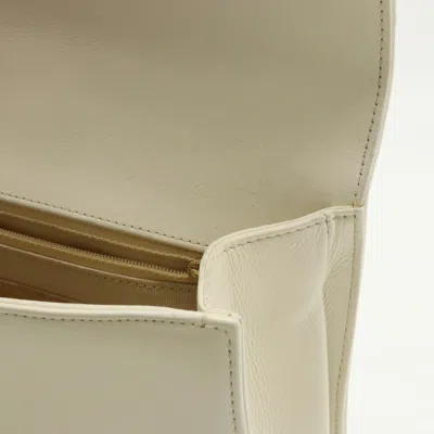Pre-owned Chanel Ivory White Leather Handbag Shoulder Bag ()