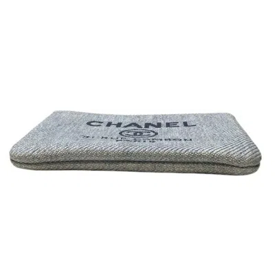 Pre-owned Chanel Light Gray Fabric Clutch Bag ()