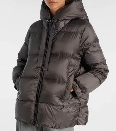 Max Mara Quilted Down Coat With Hood And Front Zipper Closure In Gray