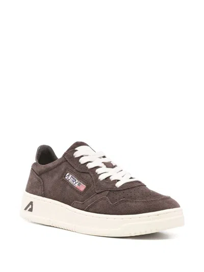 Autry Medalist Low Sneakers In Mocha Suede And Off White In Brown