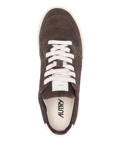 Autry Medalist Low Sneakers In Mocha Suede And Off White In Brown