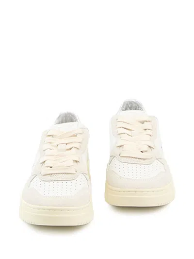 Autry Medalist Sneakers In Leather With Suede Inserts