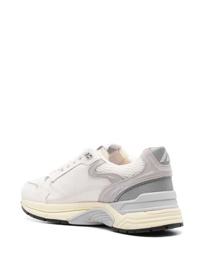 Autry Medalist Sneakers In White And Grey With Suede In White