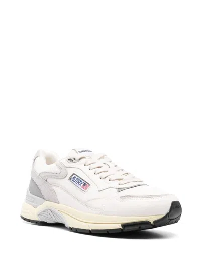 Autry Medalist Sneakers In White And Grey With Suede In White
