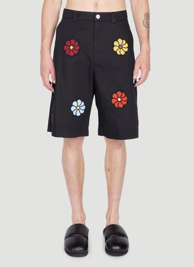 Moncler X Jw Anderson Flower Patch Shorts In Black