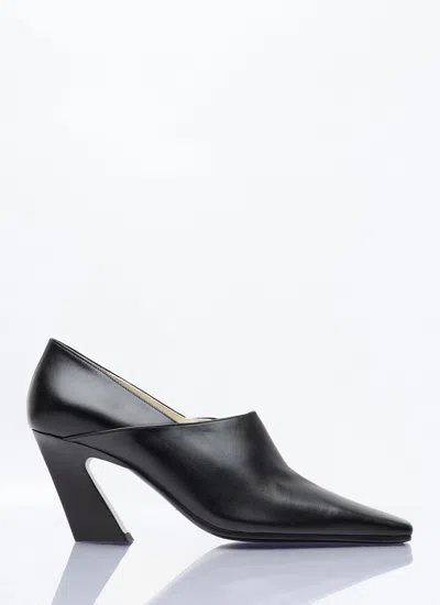 Bottega Veneta Lewis Leather Pumps In Black