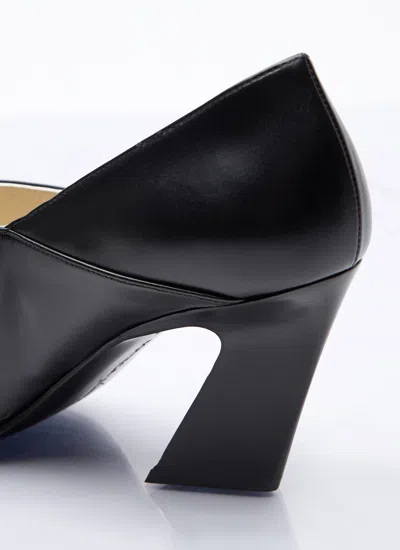 Bottega Veneta Lewis Leather Pumps In Black