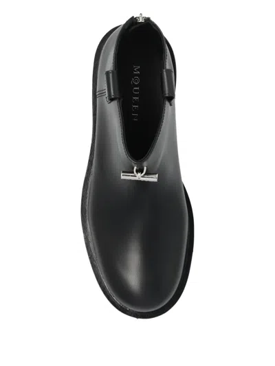 Alexander Mcqueen Ankle Boots Smooth Calfskin Chunky Sole In Black