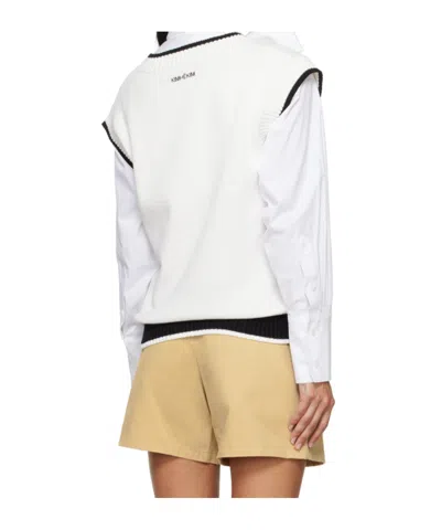 Kimhēkim White V-neck Vest In White