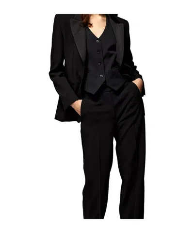 Seventy V-neck Buttoned Waistcoat In Black