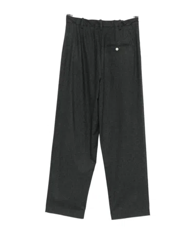 Alysi Women's Trousers In Black