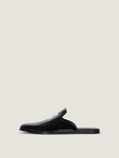 Givenchy Label Flat Mules In Patent Leather In Black