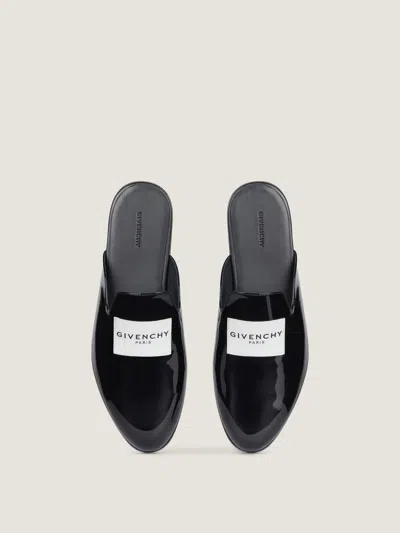 Givenchy Label Flat Mules In Patent Leather In Black