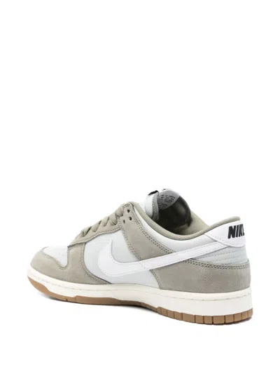 Nike Dunk Low Retro Se Sneakers In Gray