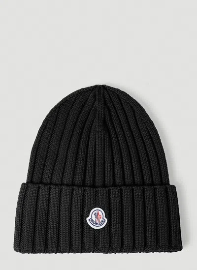 Moncler Logo Patch Cuff Virgin Wool Rib Beanie In Black