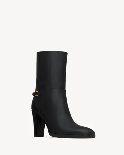 Saint Laurent Sulpice 80 Leather Ankle Boots In Black