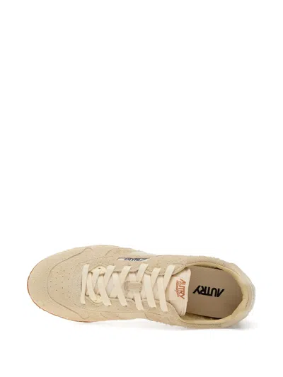Autry Sneakers Windspin In Suede In Neutral