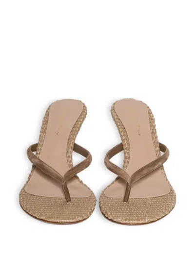 Gianvito Rossi 70mm Calypso Suede And Raffia Heeled Thong Sandals In Neutral
