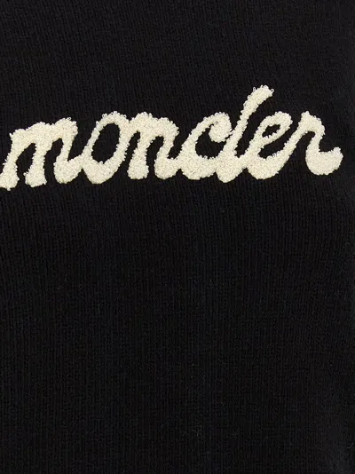 Moncler Cropped Sweater With Contrasting Embroidered Logo In Black
