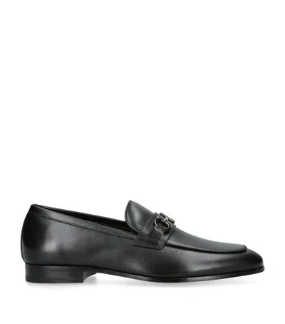 Ferragamo Foster Gancini Loafers In Hammered Leather In Nero