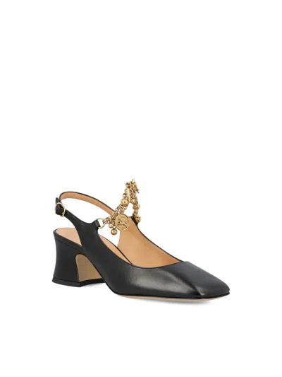 Chloé Charms 55 Chain-embellished Leather Pumps In Black