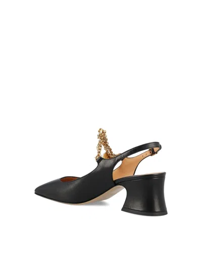 Chloé Charms 55 Chain-embellished Leather Pumps In Black
