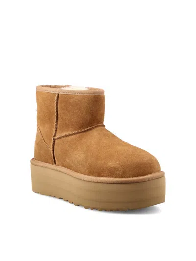 Ugg Boots In Brown