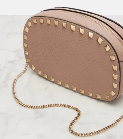 Valentino Rockstud Mini Grainy Leather Crossbody In Pink