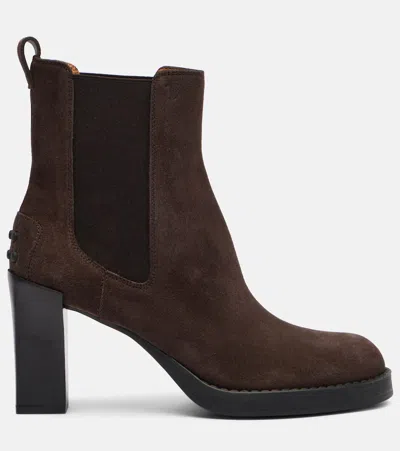 Tod's Suede Boots In Brown