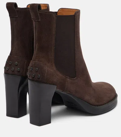 Tod's Suede Boots In Brown
