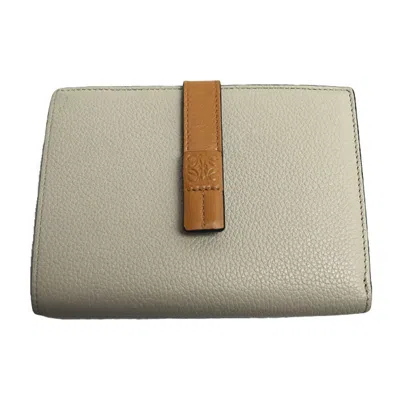 Pre-owned Loewe Beige Leather Wallet (bi-fold) ()